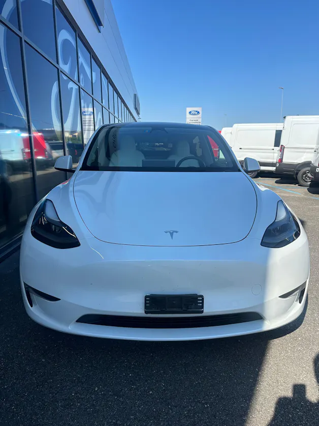 Tesla Model Y Long Range D
