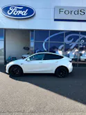 Tesla Model Y Long Range D
