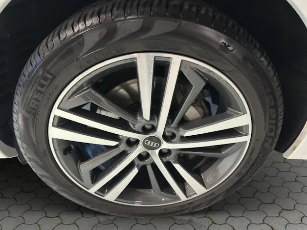 AUDI Q5 50 TFSI e PHEV Black Edition quattro S-tronic