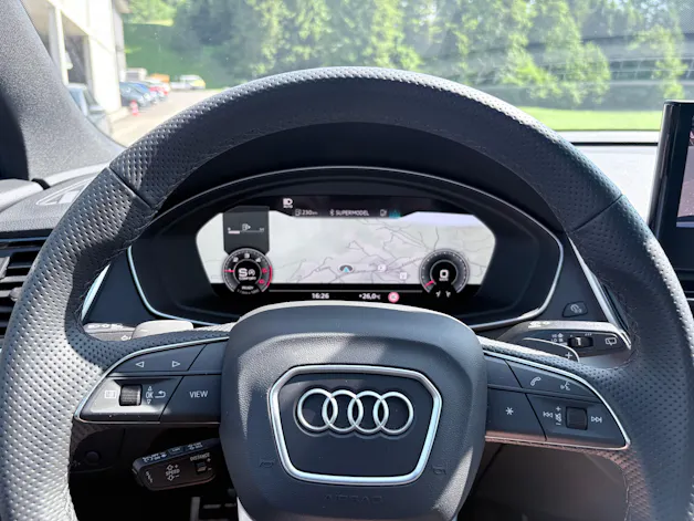 Audi Q5 40 TDI Black Edition quattro S-tronic *CH-Fahrzeug m. Servicepaket+Garantie*