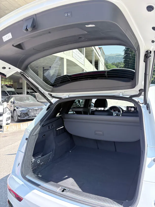 Audi Q5 40 TDI Black Edition quattro S-tronic *CH-Fahrzeug m. Servicepaket+Garantie*
