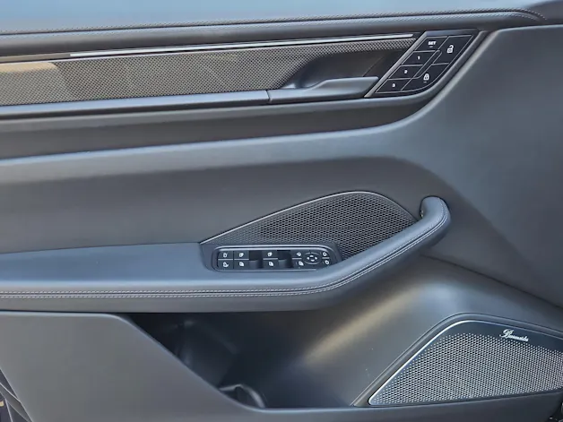 Porsche Macan Turbo 100kWh - 518km WLTP