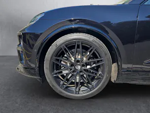 Porsche Macan Turbo 100kWh - 518km WLTP