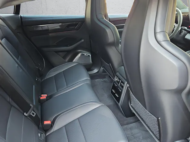 Porsche Macan Turbo 100kWh - 518km WLTP