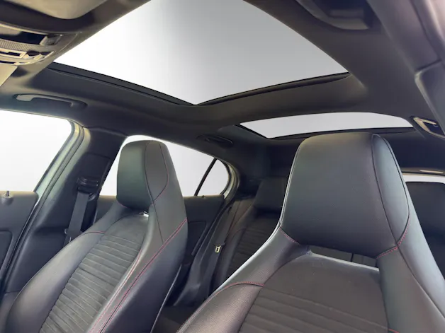 Mercedes-Benz GLA 250 AMG Line 4Matic
