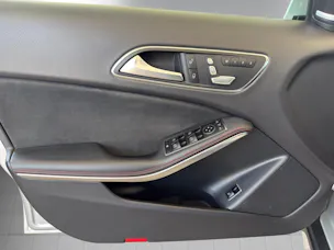 Mercedes-Benz GLA 250 AMG Line 4Matic