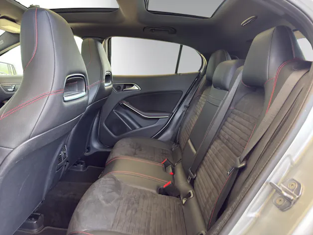Mercedes-Benz GLA 250 AMG Line 4Matic