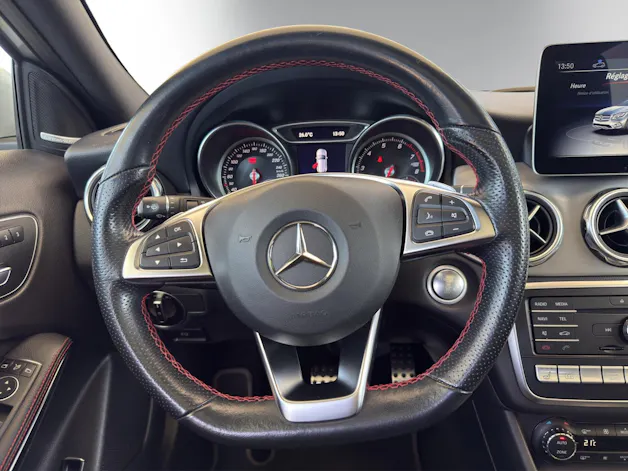 Mercedes-Benz GLA 250 AMG Line 4Matic