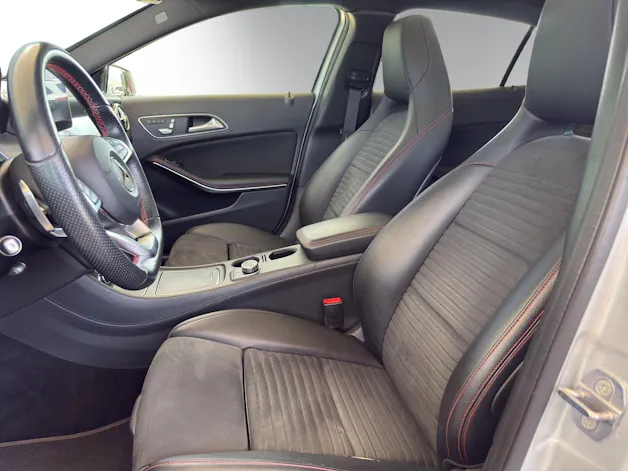 Mercedes-Benz GLA 250 AMG Line 4Matic