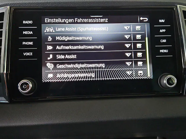SKODA Karoq 1.5 TSI Dynamic DSG