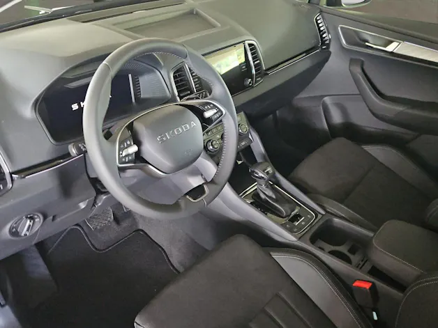 SKODA Karoq 1.5 TSI Dynamic DSG