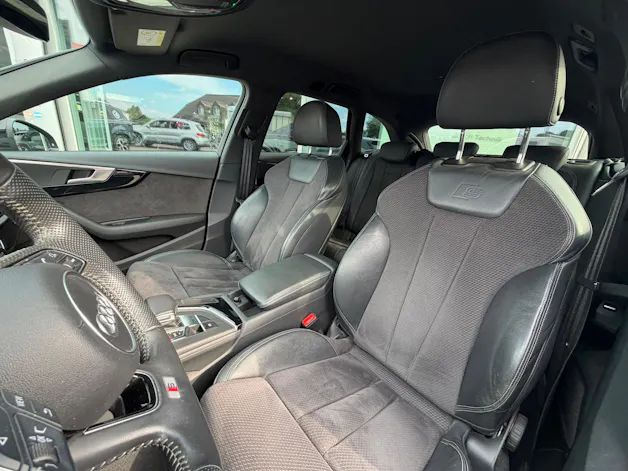 Audi A4 Avant 2.0 TFSI Sport quattro S-tronic