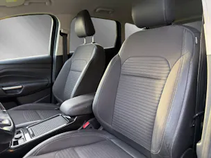 Ford Kuga 2.0 TDCi 180 Titanium FPS **inkl. AHK**Standheizung**