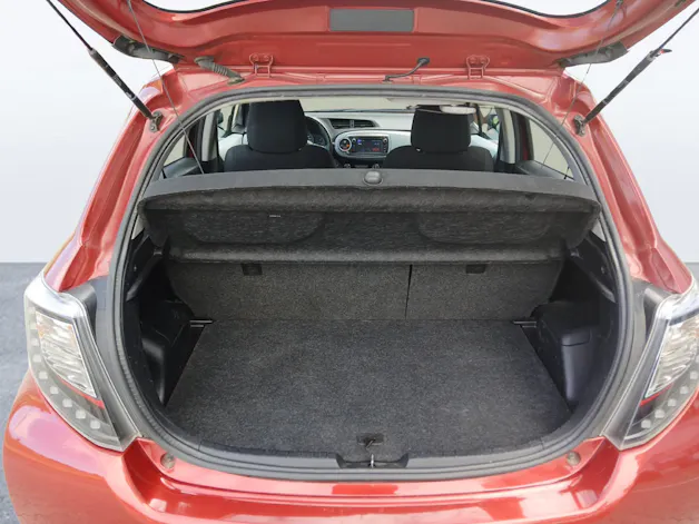 Toyota Yaris 1.5 VVT-i HSD Luna