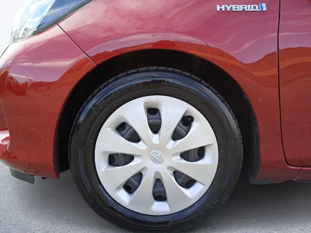 Toyota Yaris 1.5 VVT-i HSD Luna