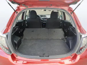 Toyota Yaris 1.5 VVT-i HSD Luna