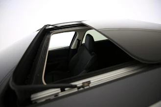 https://vehicle.imgix.net/4369828/69fd71f6-3bd4-4a45-8397-80b7d510d3ee.jpg