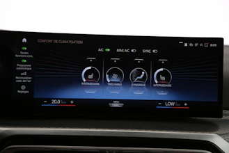 https://vehicle.imgix.net/4369846/81b7c270-2203-40a4-88ec-5179637bc95b.jpg