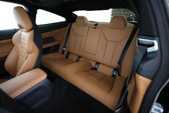 https://vehicle.imgix.net/4369846/9c8642ae-5d7f-4bc4-8e8f-43cd70a11cb2.jpg