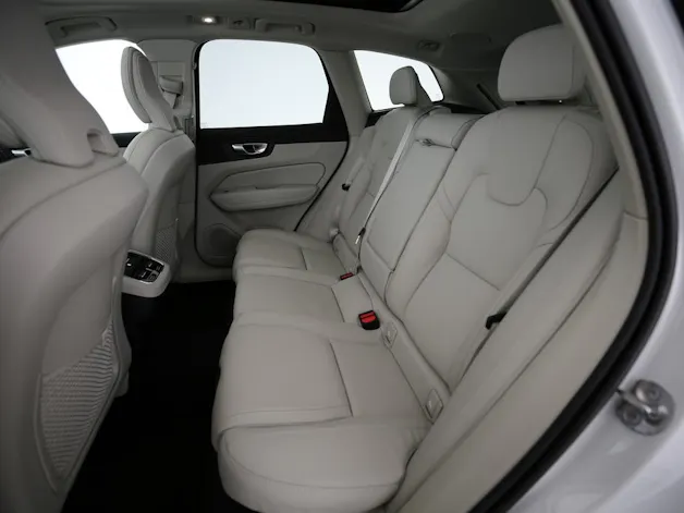Volvo XC60 2.0 B5 MH Ultra Dark AWD