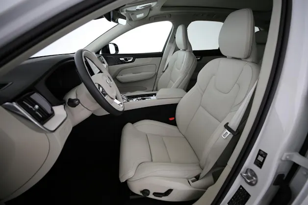 Volvo XC60 2.0 B5 MH Ultra Dark AWD