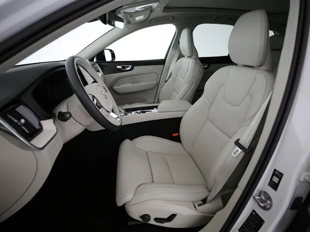 Volvo XC60 2.0 B5 MH Ultra Dark AWD