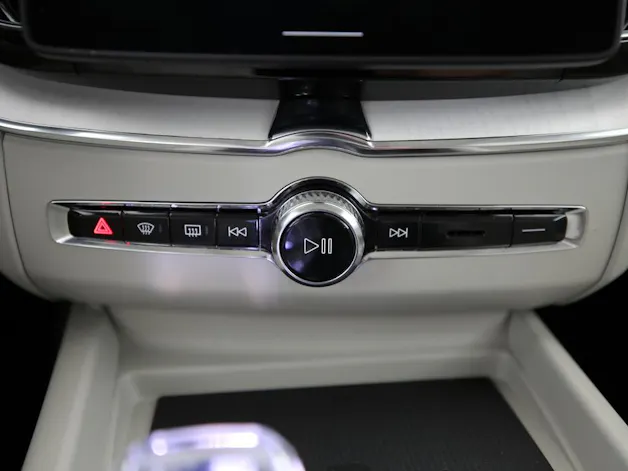 Volvo XC60 2.0 B5 MH Ultra Dark AWD