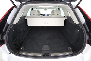 immagine del veicolo VOLVO XC60 2.0 B5 MH Ultra Dark AWD