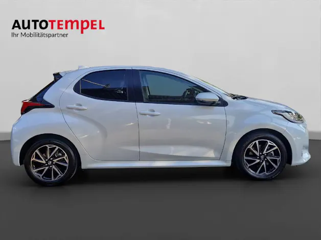 Toyota Yaris 1.5 VVT-i HSD Trend 41667/069