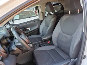 Toyota Yaris 1.5 VVT-i HSD Trend 41667/069