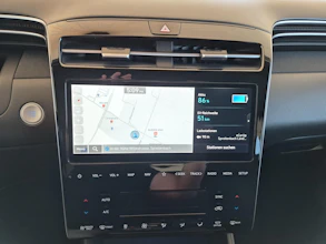 https://vehicle.imgix.net/4369887/74c15f22-2a24-4ffc-ba12-bbbba65ac970.jpg
