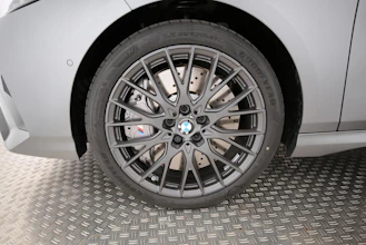 https://vehicle.imgix.net/4369888/75fec7ea-052e-493d-a36a-b7f056e4cc38.jpg