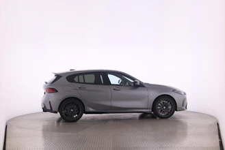 https://vehicle.imgix.net/4369888/c8847f82-4d33-4944-a806-54f3af6348c8.jpg