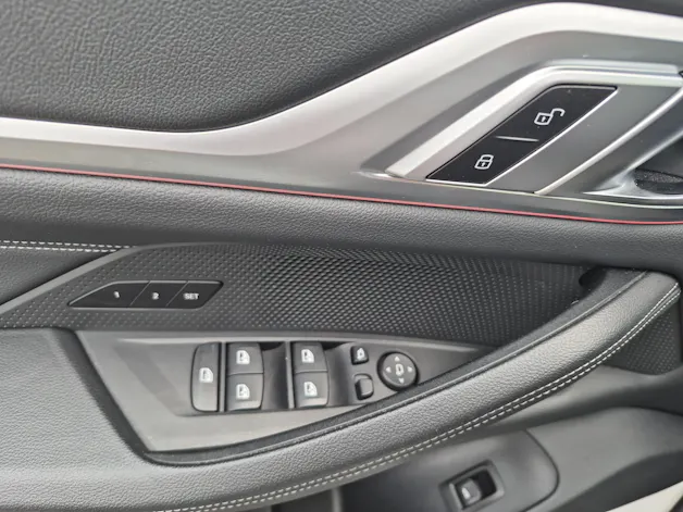 BMW 420d xDrive SAG Gran Coupé / Jetzt mit attraktivem 1.9% Leasing!