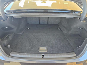 https://vehicle.imgix.net/4369891/aee28325-6543-45f9-b507-01652fa3abb4.jpg