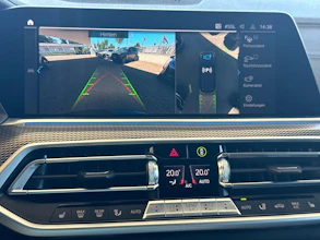 https://vehicle.imgix.net/4369892/03cb8965-0297-489a-90ed-73df5e507a61.jpg