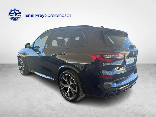 BMW X5 45e xDrive / ab 0,99% Leasing bei Abschluss einer Protect Autoversicherung