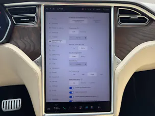 Tesla Model X 100 D