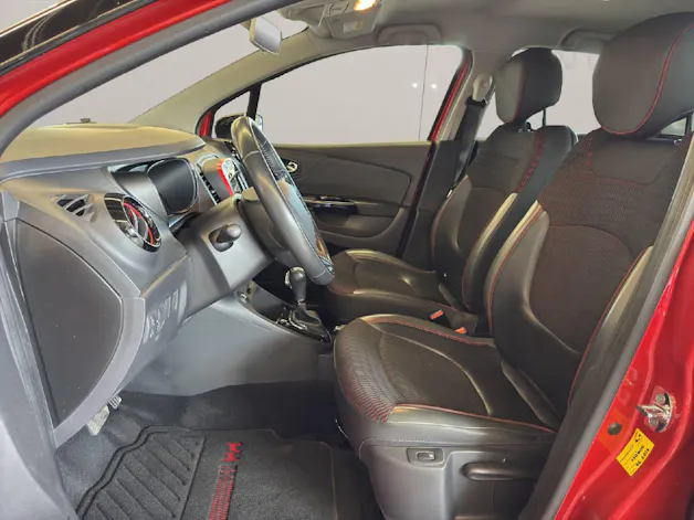Renault Captur 1.2 TCe Helly Hansen EDC
