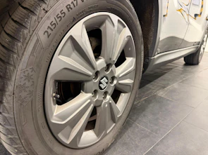 Fahrzeugbild SUZUKI Vitara 1.6 VVT Compact+ 4x4