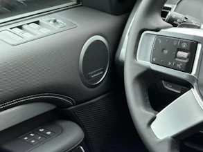 https://vehicle.imgix.net/4369940/99e8a124-ff31-4fed-be96-fc6331a09b54.jpeg