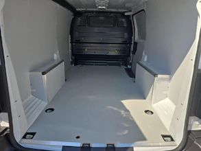 https://vehicle.imgix.net/4369950/5b6c01bd-4b32-4c91-909d-f45ce2be6ae0.jpg