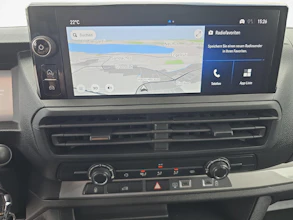 https://vehicle.imgix.net/4369951/1a37f837-1e04-498e-897a-6d2f1c5058e7.jpg