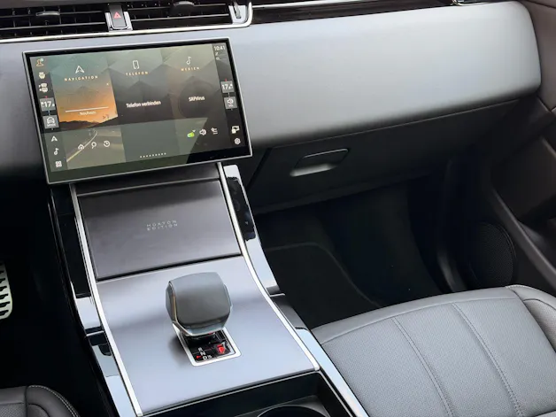 Land Rover Range Rover Evoque 1.5 T 270e Hoxton Edition