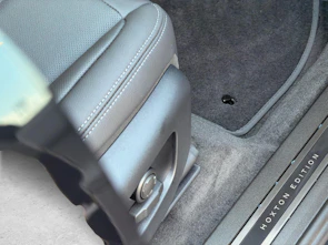 Fahrzeugbild LAND ROVER Range Rover Evoque 1.5 T 270e Hoxton Edition