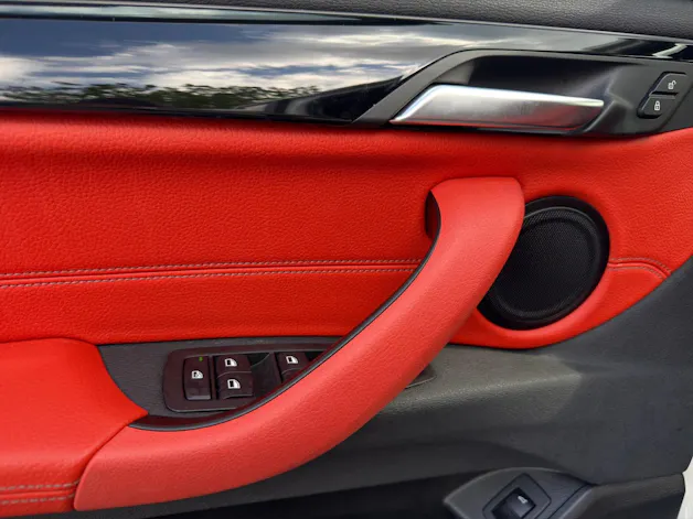 BMW X2 20i xDrive NAVIGATION PLUS