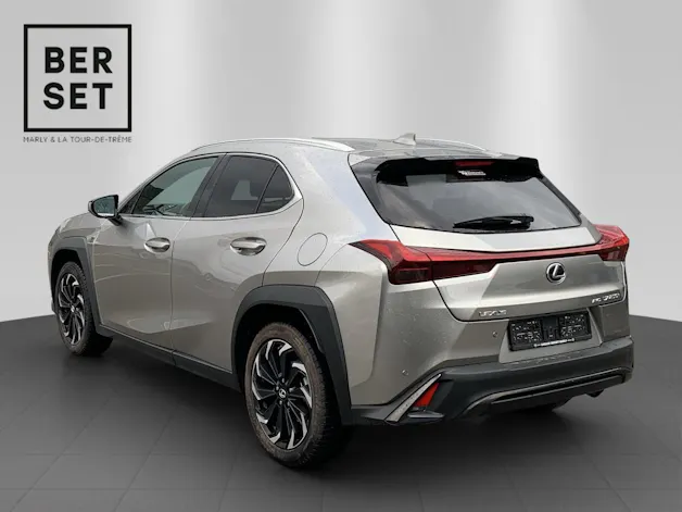 Lexus UX 250h F-Line