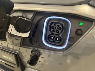 Hyundai Kona 64 kWh Electric Amplia