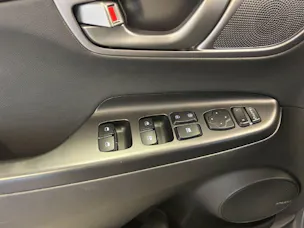 Hyundai Kona 64 kWh Electric Amplia