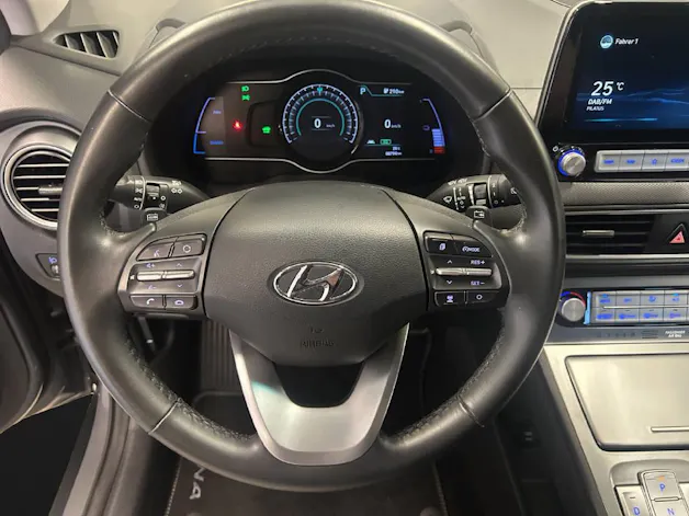 Hyundai Kona 64 kWh Electric Amplia